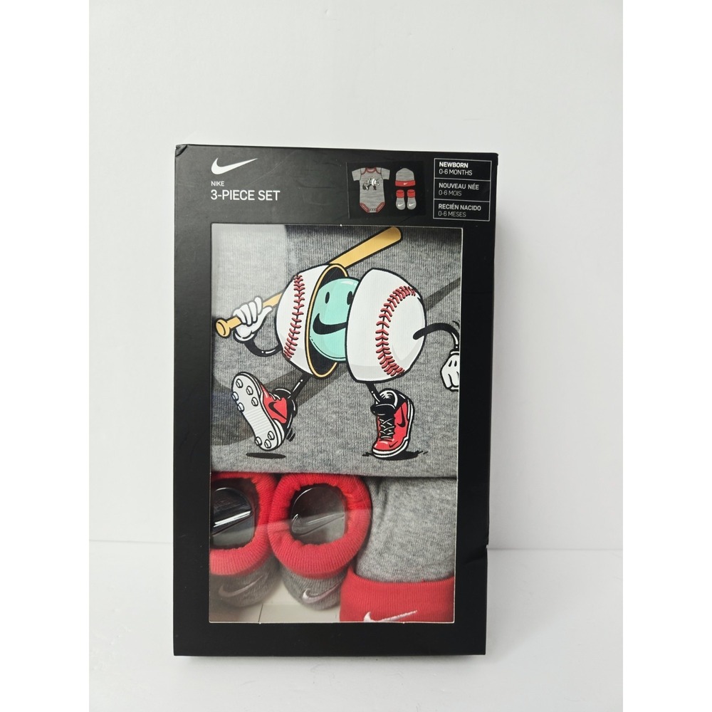 Nike Newborn 0-6 Months Baby 3 Piece‎ Set outfit baseball hat socks NEW